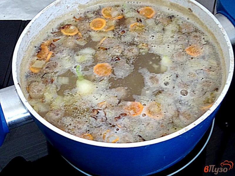 Фото приготовление рецепта: Суп из пшена и грибов шаг №5