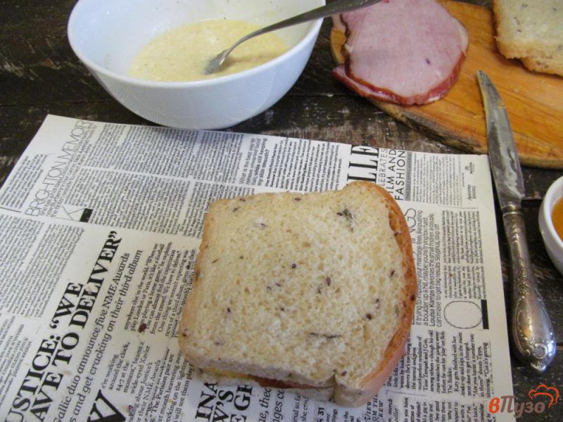 Фото приготовление рецепта: Сэндвич «Монте Кристо» шаг №4