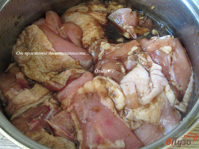 Фото приготовление рецепта: Курица в соевом соусе с чесноком шаг №2