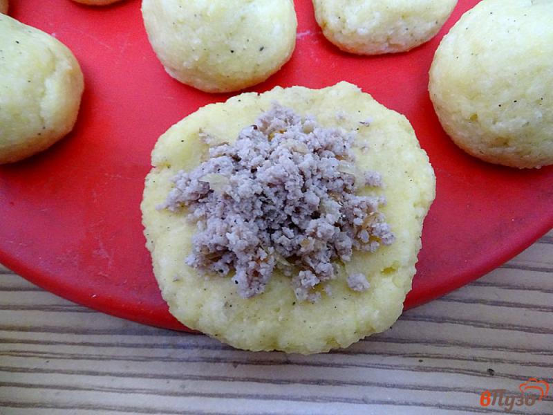 Фото приготовление рецепта: Картофельные кнедлики с мясом шаг №11