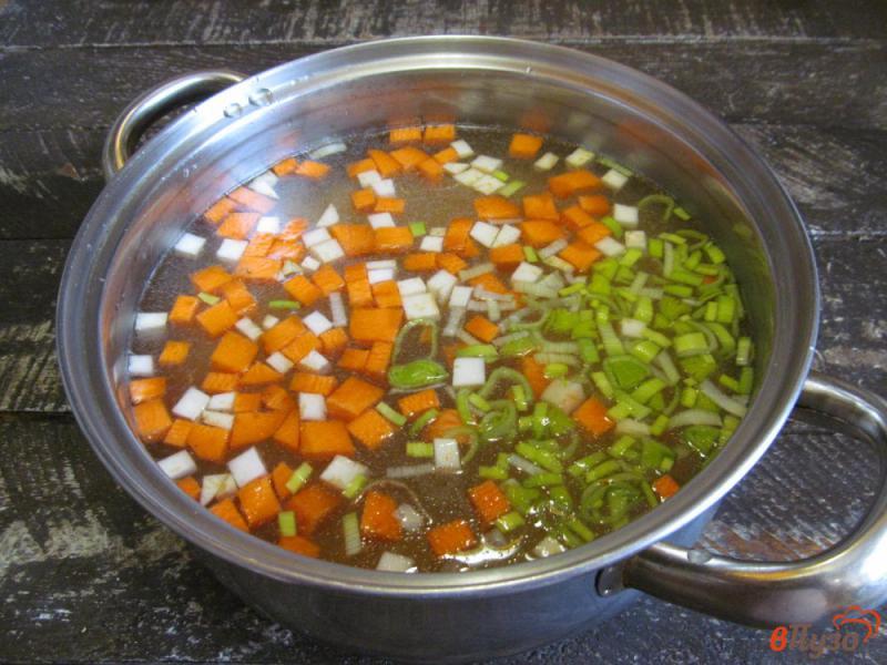Фото приготовление рецепта: Овощной постный суп с рисом шаг №4