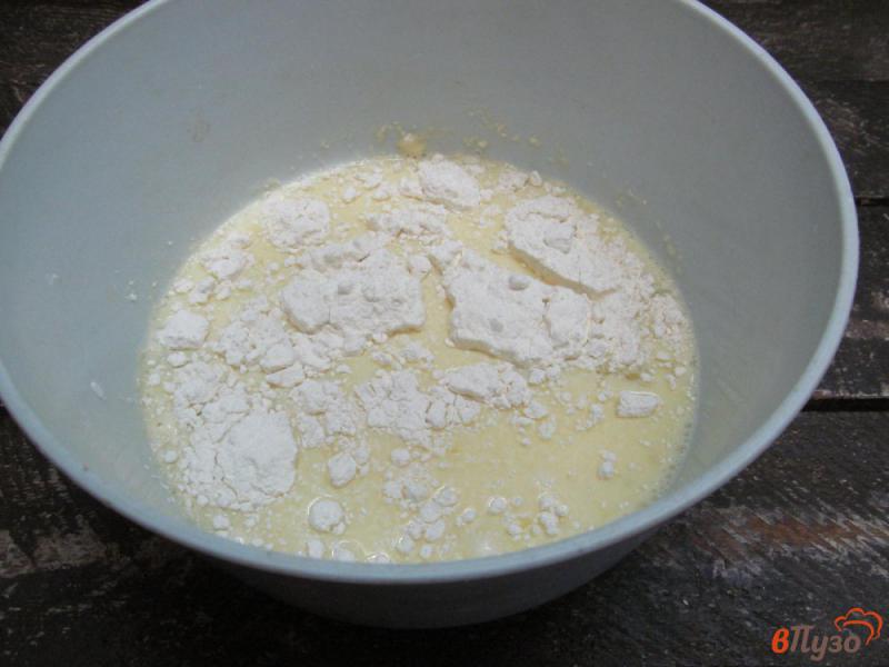 Фото приготовление рецепта: Пирог из блинов с творожной начинкой и шоколадным акцентом шаг №2