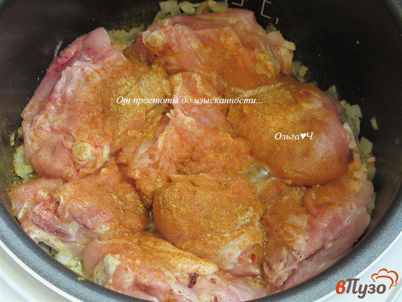 Фото приготовление рецепта: Пряный тажин с курицей и булгуром шаг №3