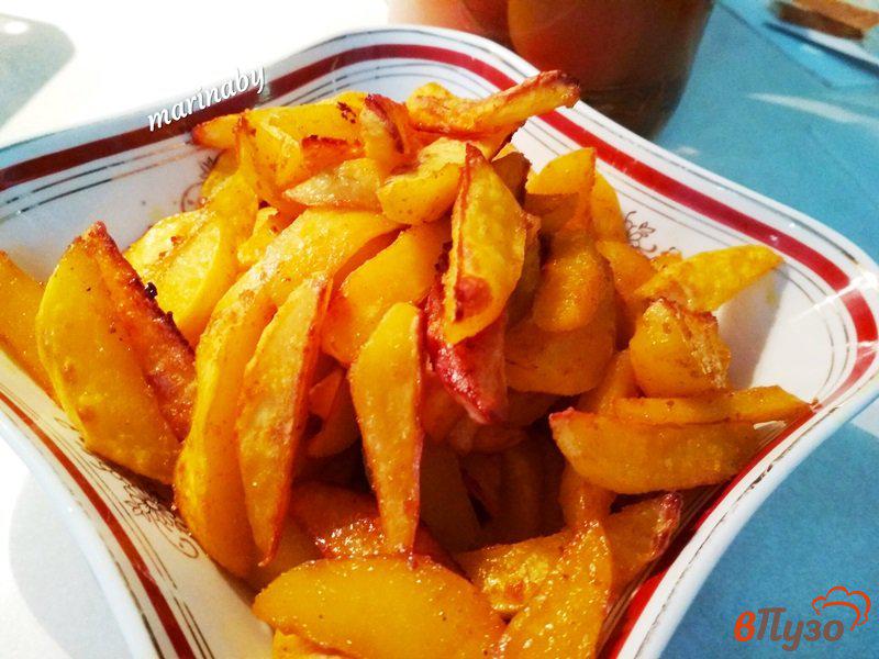 Фото приготовление рецепта: Запеченный картофель с куркумой шаг №7