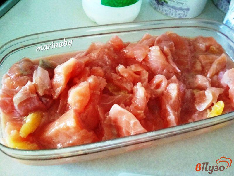 Фото приготовление рецепта: Слабосоленый лосось в апельсиновом соке шаг №4