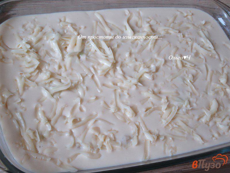 Фото приготовление рецепта: Заливной пирог со свининой и картофельным пюре шаг №5