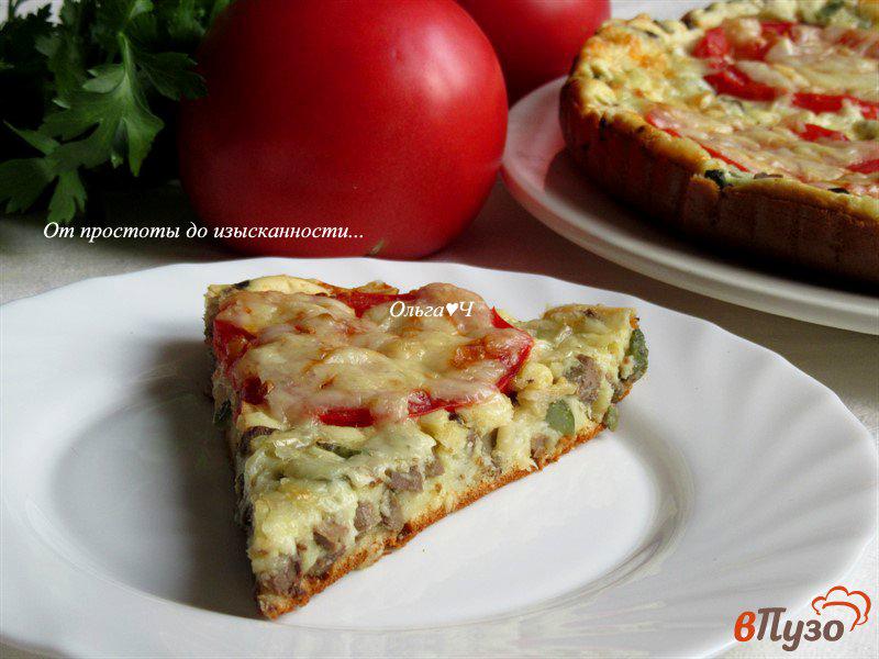 Фото приготовление рецепта: Наливная пицца с печенью, кабачком и помидорами шаг №6