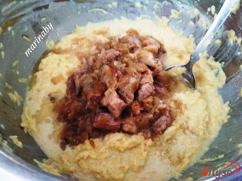Фото приготовление рецепта: Картофельная бабка со свиной зажаркой шаг №9