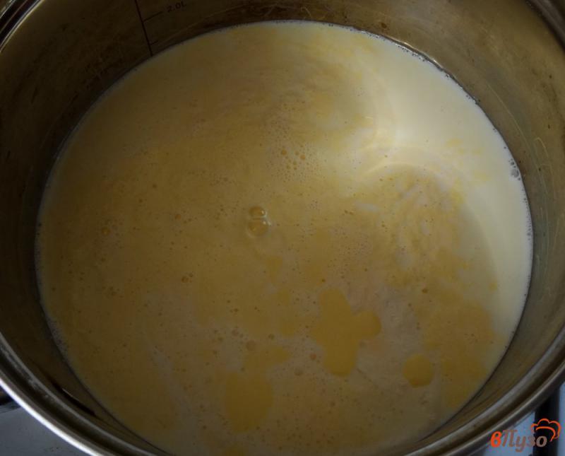 Фото приготовление рецепта: Творожный сыр с укропом и базиликом шаг №6