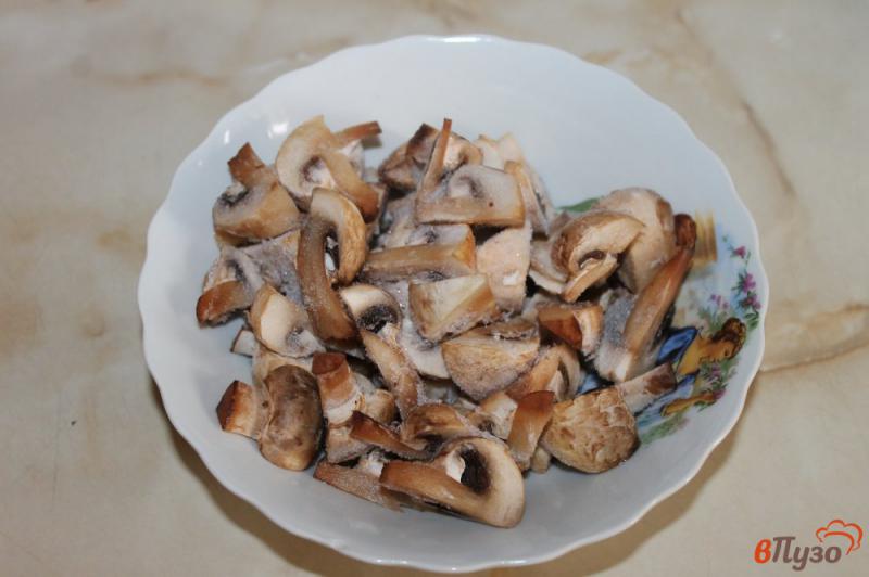 Фото приготовление рецепта: Овощное рагу с шампиньонами в томате шаг №3
