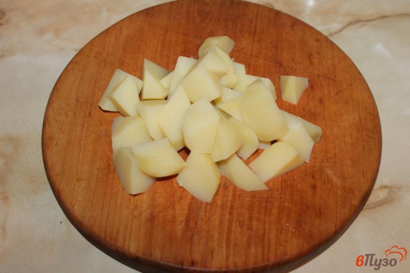 Фото приготовление рецепта: Жареный картофель с копченой паприкой шаг №1