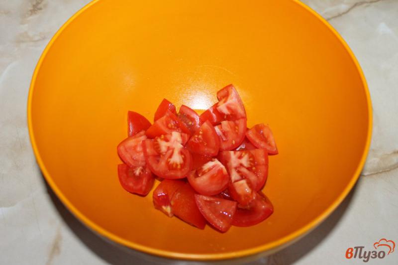 Фото приготовление рецепта: Салат из редиса и помидор шаг №1