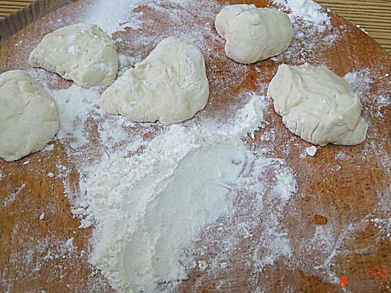 Фото приготовление рецепта: Пирожки с картошкой и грибами,  дрожжевые шаг №9
