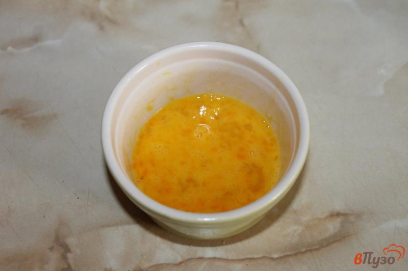 Фото приготовление рецепта: Суп с фрикадельками и яйцом шаг №6