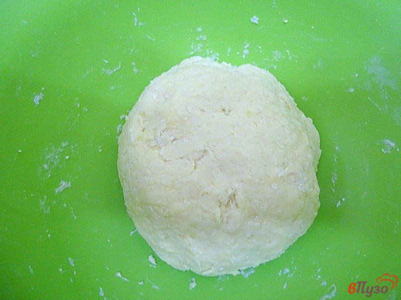 Фото приготовление рецепта: Картофельное тесто для вареников шаг №4