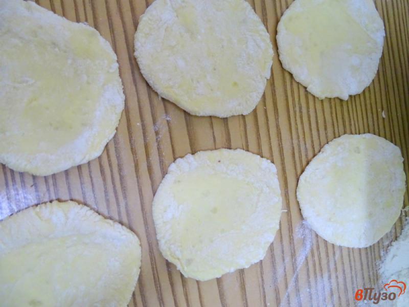 Фото приготовление рецепта: Картофельное тесто для вареников шаг №7