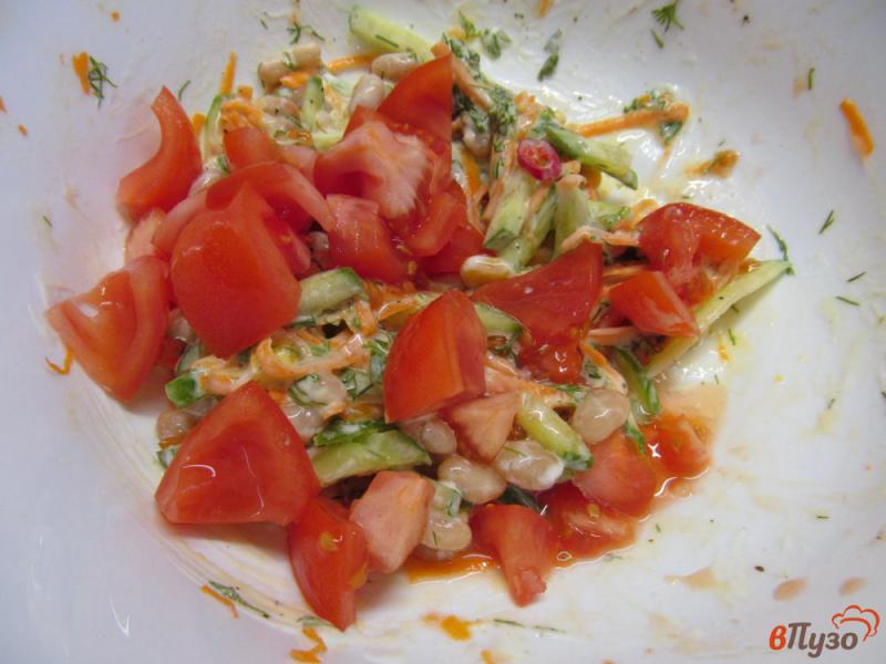 Фото приготовление рецепта: Овощной салат с бобовыми шаг №4