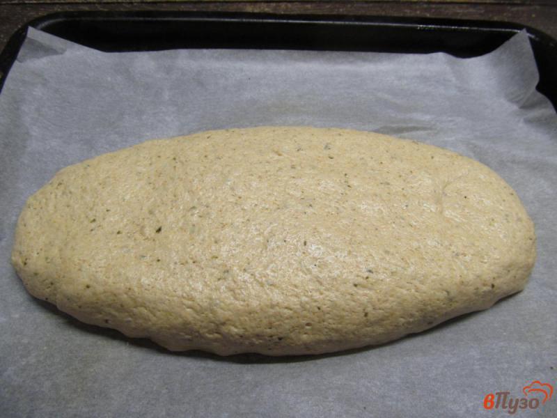Фото приготовление рецепта: Домашний хлеб с розмарином шаг №5