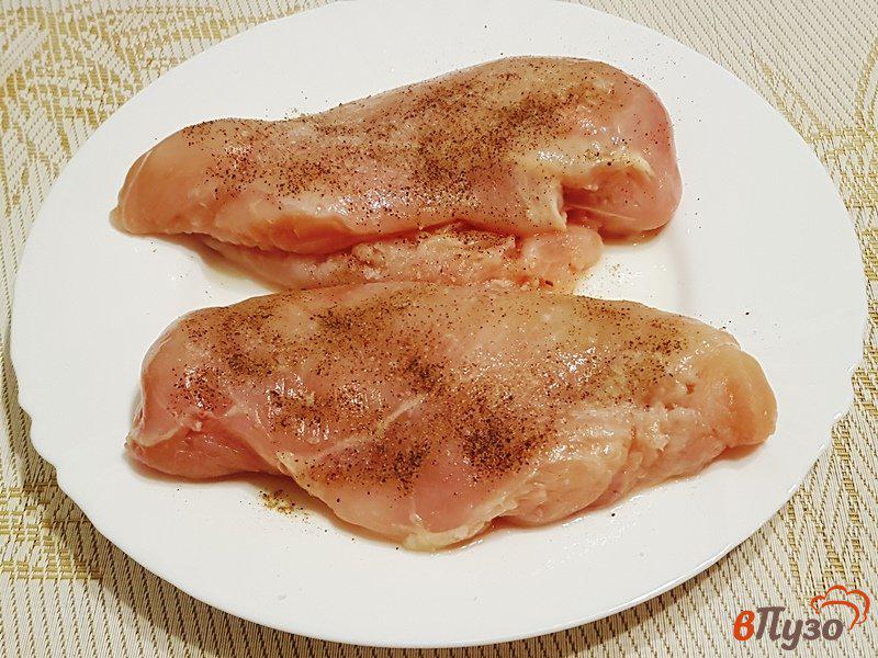 Фото приготовление рецепта: Куриное филе в ореховой панировке шаг №5