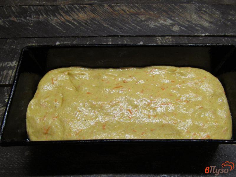 Фото приготовление рецепта: Тыквенный хлеб с морковью шаг №7