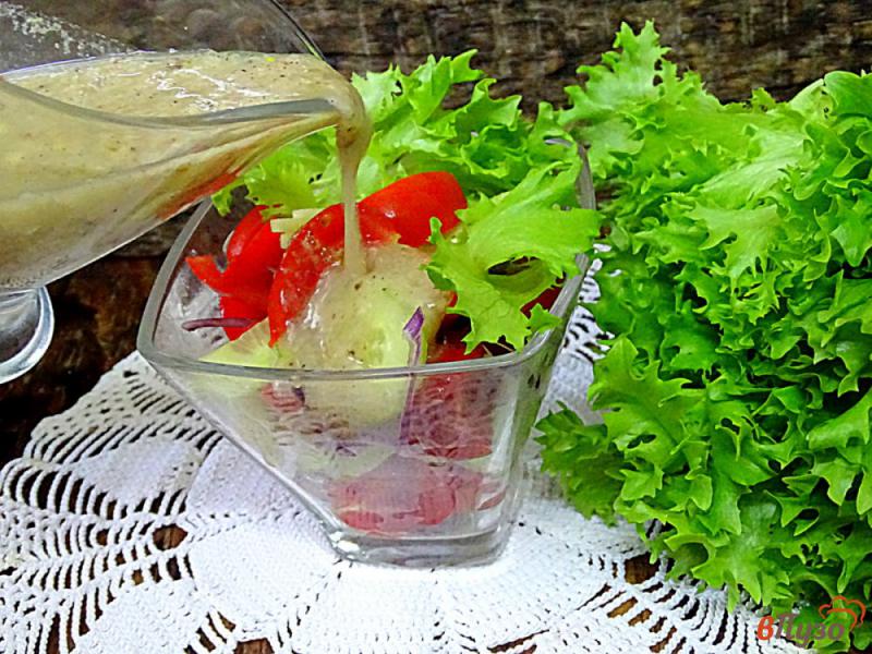 Фото приготовление рецепта: Салат овощной с чесночной заправкой шаг №9