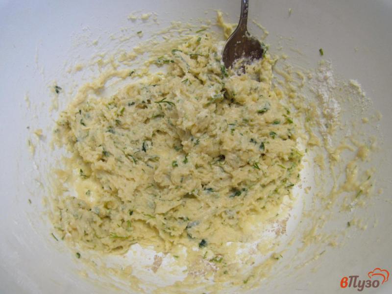 Фото приготовление рецепта: Булочки с сыром на соде шаг №5