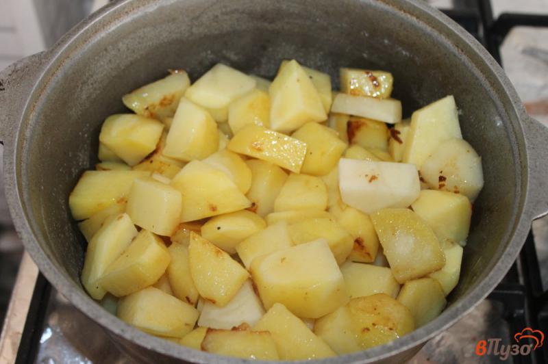 Фото приготовление рецепта: Тушеный картофель с болгарским перцем шаг №2