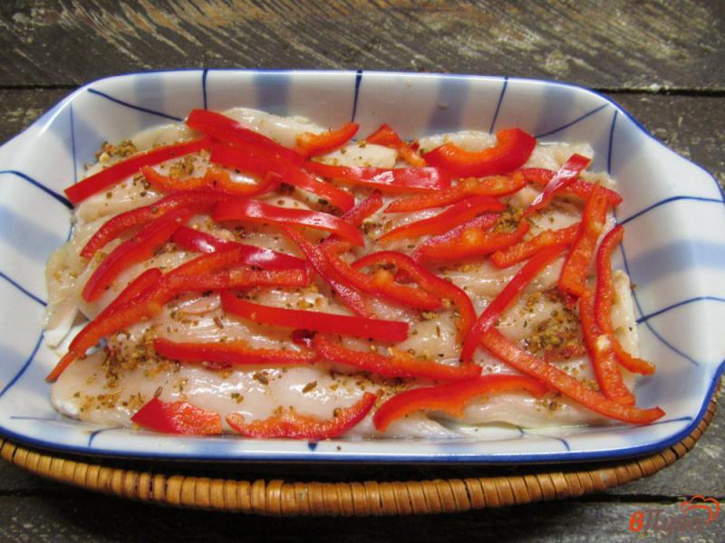 Фото приготовление рецепта: Куриное филе с овощами в сливочном соусе шаг №2