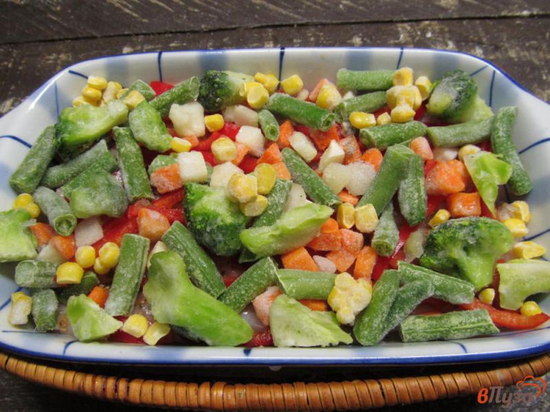 Фото приготовление рецепта: Куриное филе с овощами в сливочном соусе шаг №3