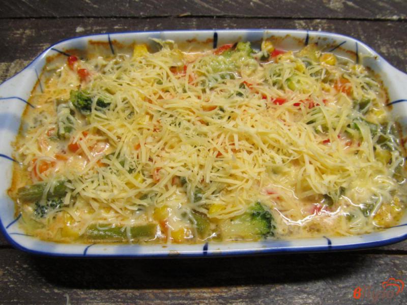 Фото приготовление рецепта: Куриное филе с овощами в сливочном соусе шаг №7