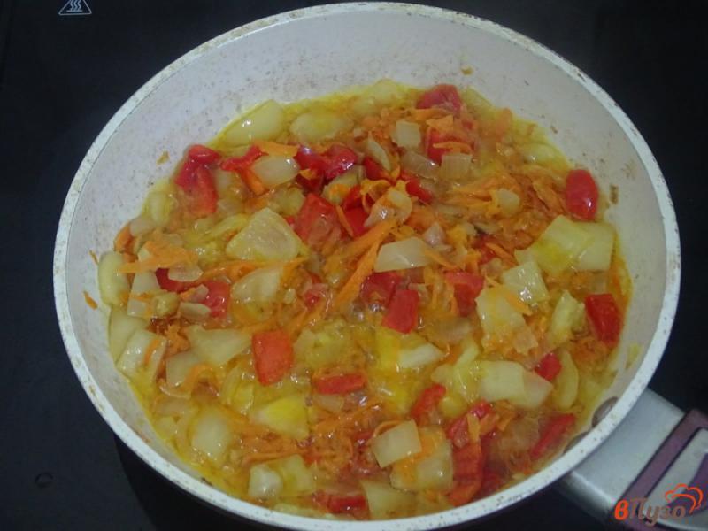 Фото приготовление рецепта: Чечевица с овощами шаг №3