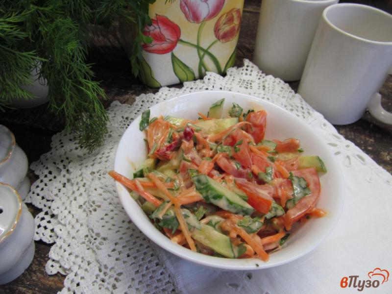Фото приготовление рецепта: Свежий овощной салат с морковью по-корейски шаг №5