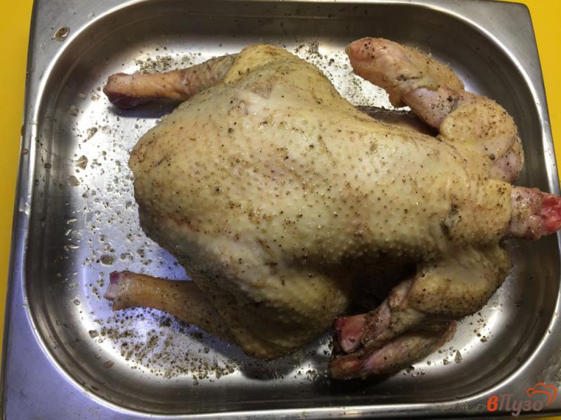 Фото приготовление рецепта: Курица запеченная с яблоками шаг №2