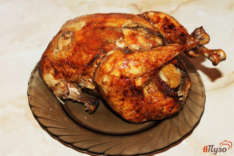 Фото приготовление рецепта: Курица запеченная с яблоками шаг №4
