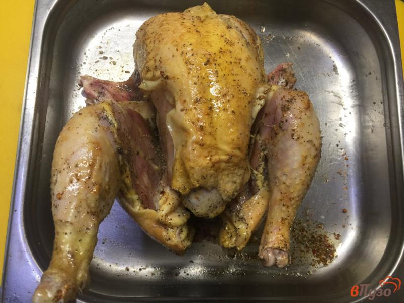 Фото приготовление рецепта: Запеченная курица шаг №3