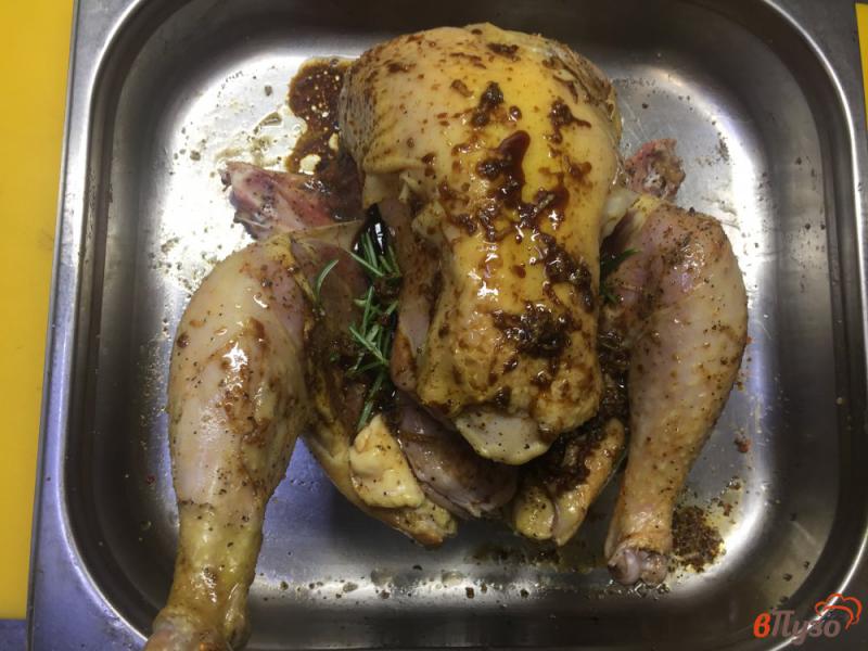 Фото приготовление рецепта: Запеченная курица шаг №4