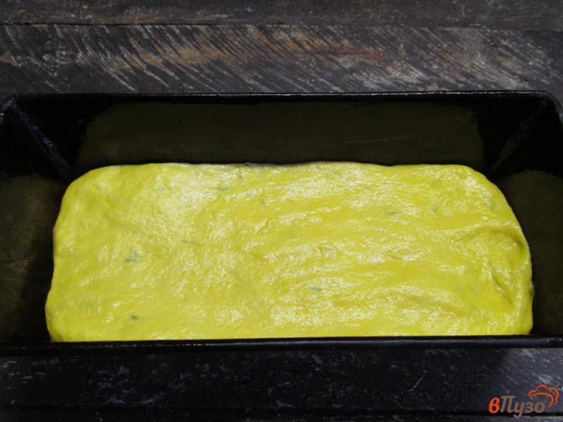Фото приготовление рецепта: Хлеб с куркумой и розмарином на картофельном отваре с молоком шаг №7