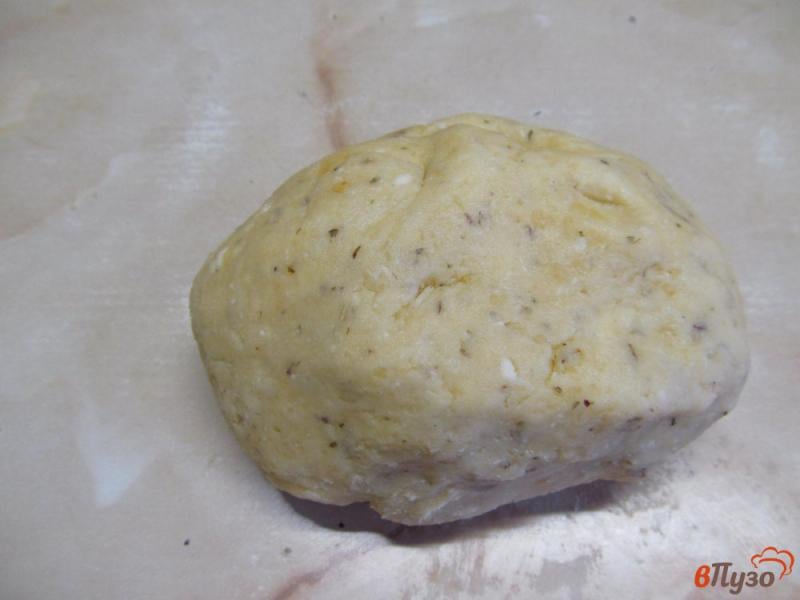 Фото приготовление рецепта: Грибное рагу с сырными сконами шаг №4