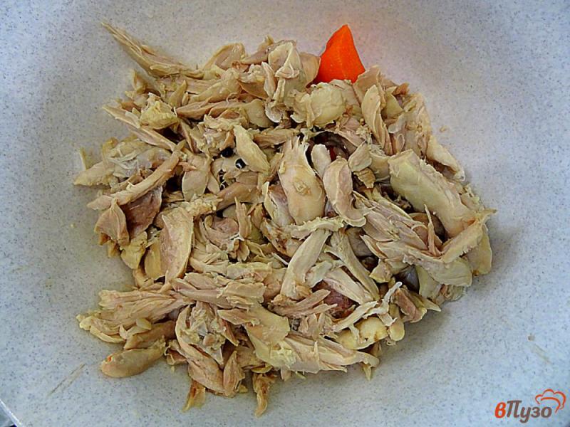 Фото приготовление рецепта: Заливное из курицы шаг №5