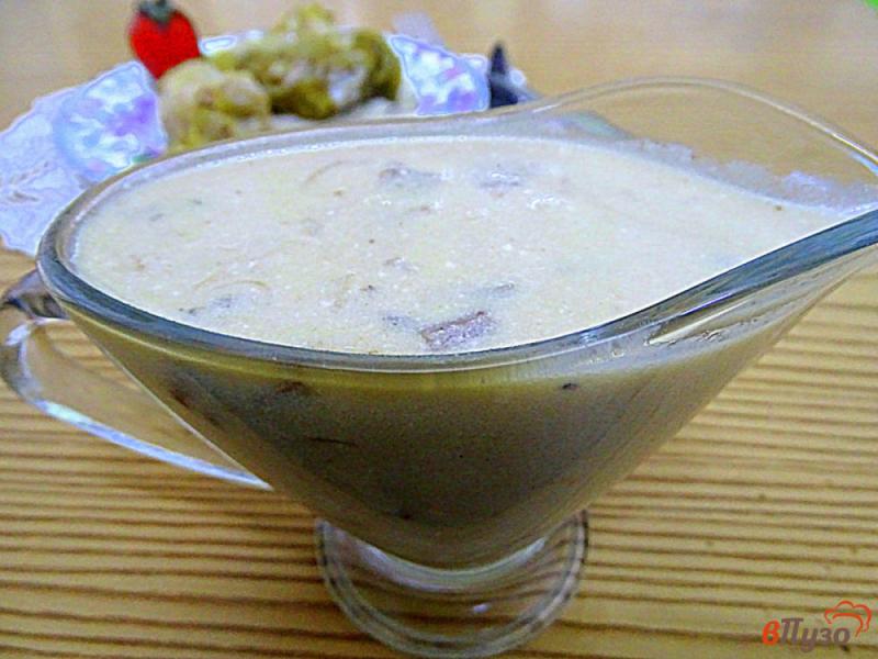 Фото приготовление рецепта: Соус с белыми грибами и со сливками шаг №9