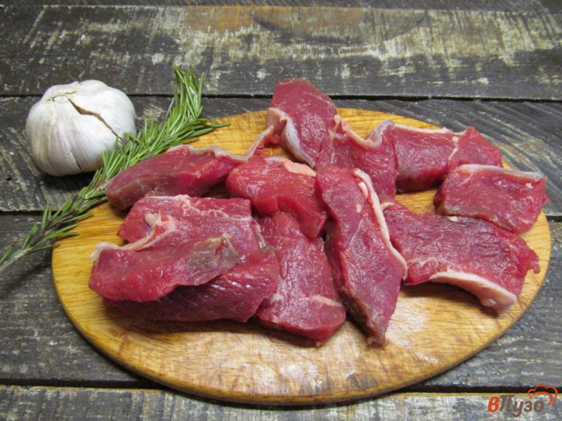 Фото приготовление рецепта: Тушеное мясо по-французски шаг №1