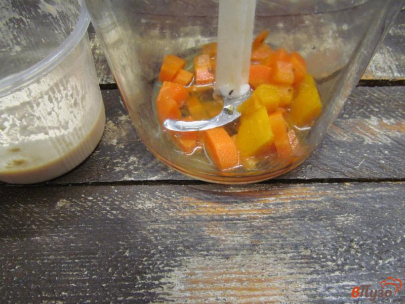 Фото приготовление рецепта: Смузи на ряженке с морковью и тыквой шаг №3