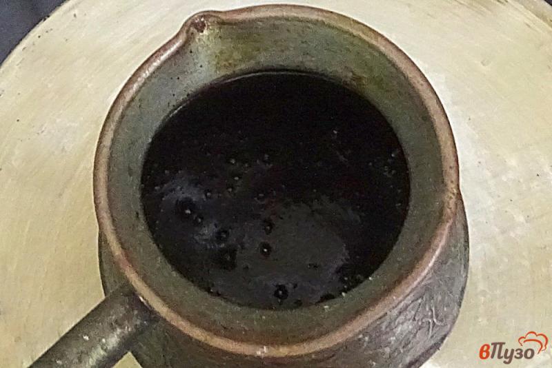 Фото приготовление рецепта: Кофе с перцем чили шаг №4