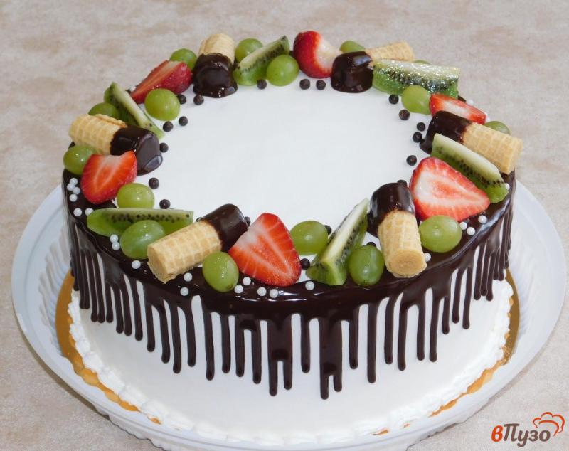 Фото приготовление рецепта: Шоколадный торт со сливками шаг №5
