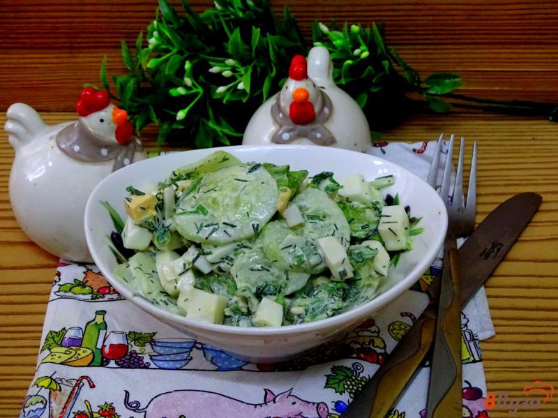Фото приготовление рецепта: Салат с яйцом, огурцом и крапивой шаг №13