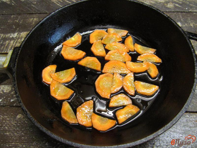 Фото приготовление рецепта: Тушеные кабачки с морковью шаг №2