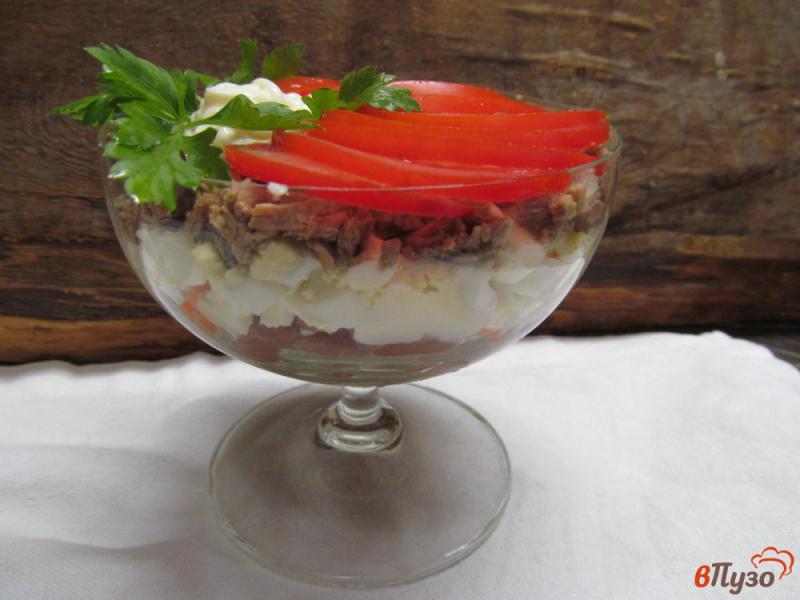Фото приготовление рецепта: Салат из говядины с фасолью и яйцом шаг №6