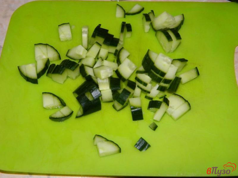 Фото приготовление рецепта: Зеленый салат со щавлем шаг №3