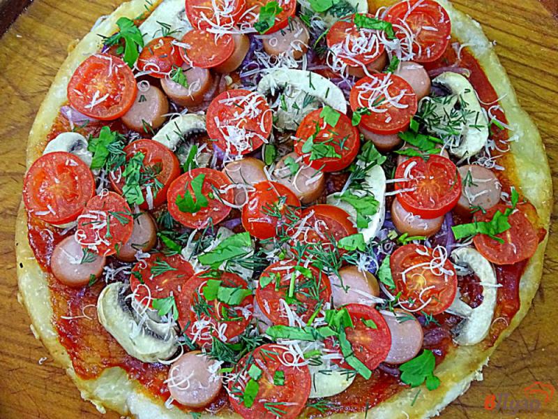 Фото приготовление рецепта: Открытый пицца-пирог на сковороде шаг №15