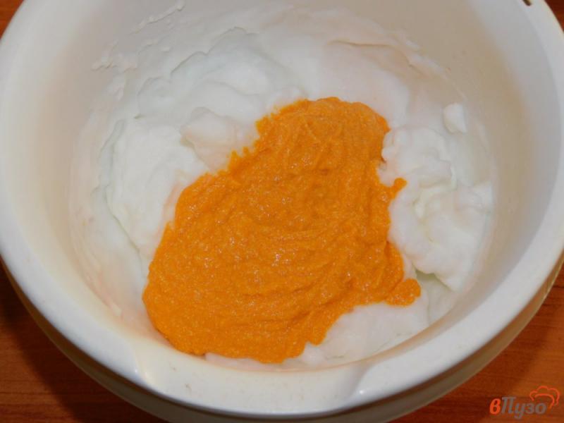 Фото приготовление рецепта: Творожно-морковное суфле шаг №3